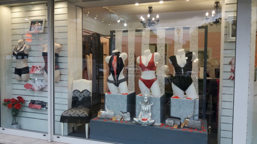 Corner créatrices dans votre boutique ECLAT Corner créatrices dans votre boutique ECLAT